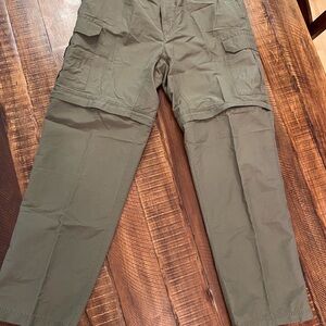 Women’s Olive Cargo Pants